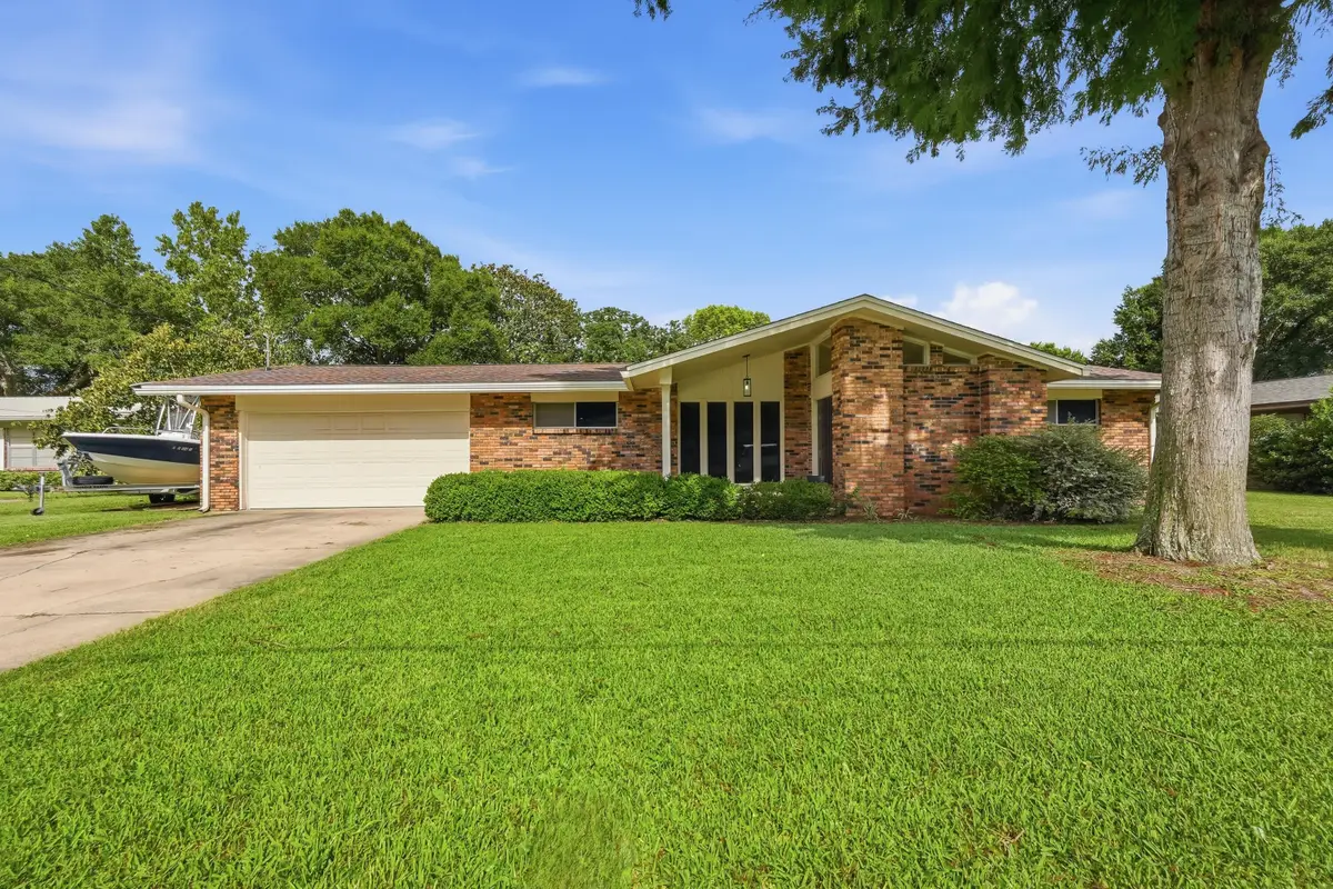 628 NE Powell Drive, Fort Walton Beach, FL 32547 - #1