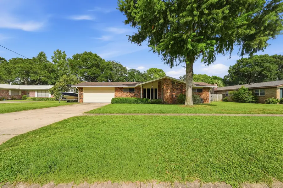 628 NE Powell Drive, Fort Walton Beach, FL 32547 - #3