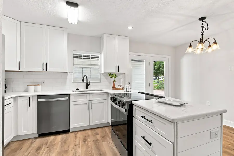 57 12th Street, Shalimar, FL 32579 - #3