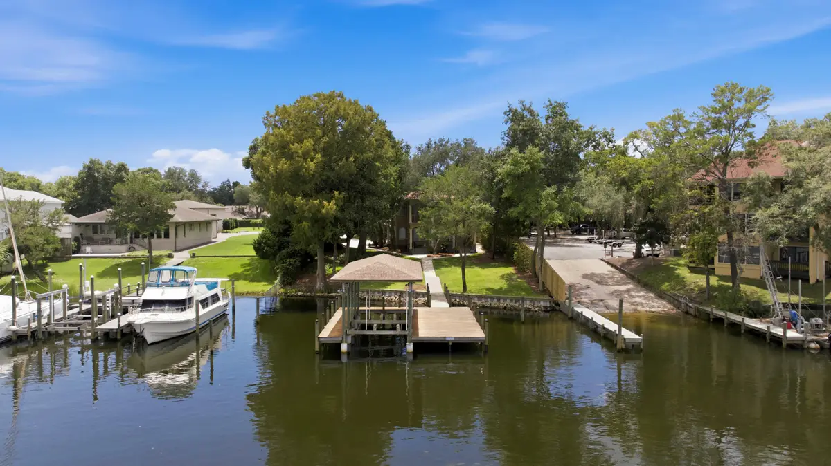 4201 Ward Cove Drive, Niceville, FL 32578 - #1