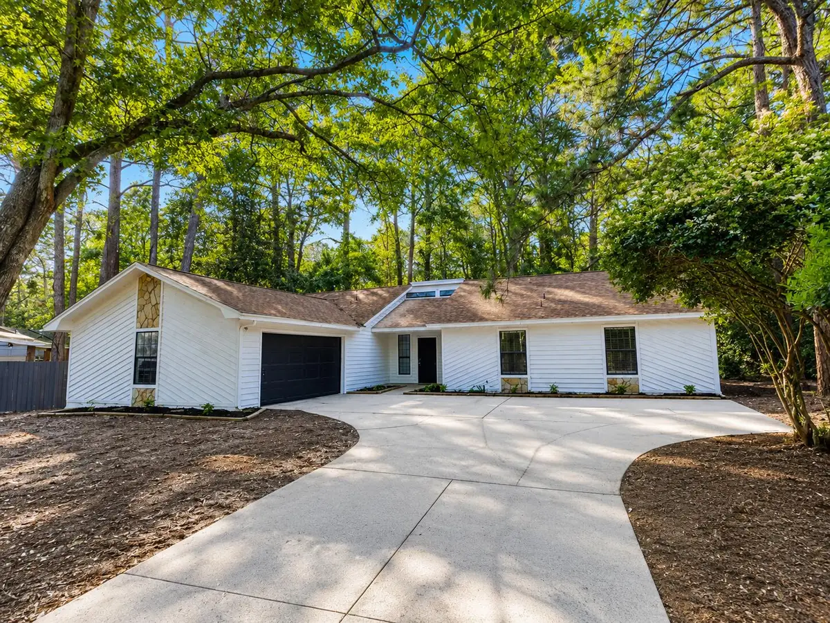 723 Prestwick Drive, Niceville, FL 32578 - #1