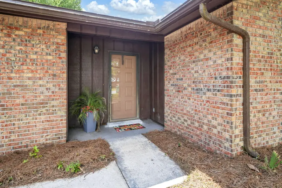 122 Newcastle Circle, Fort Walton Beach, FL 32547 - #3