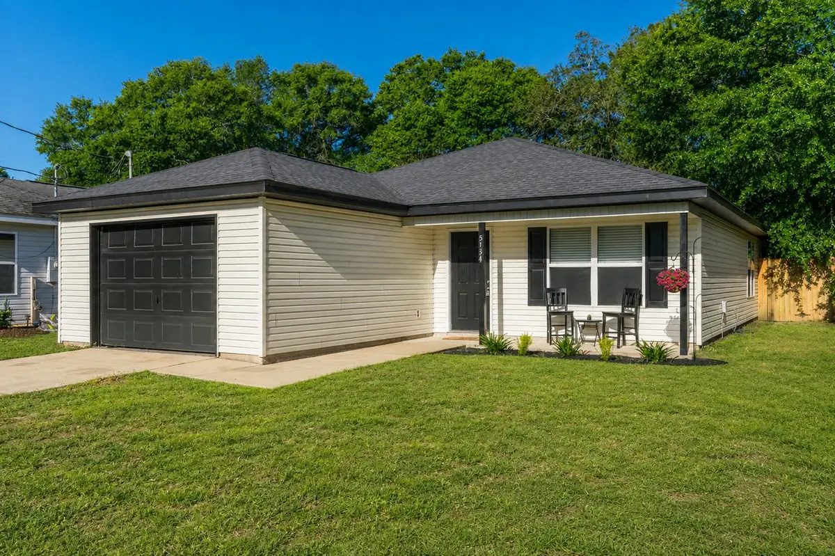 5134 S Lake Drive, Crestview, FL 32539 - #1