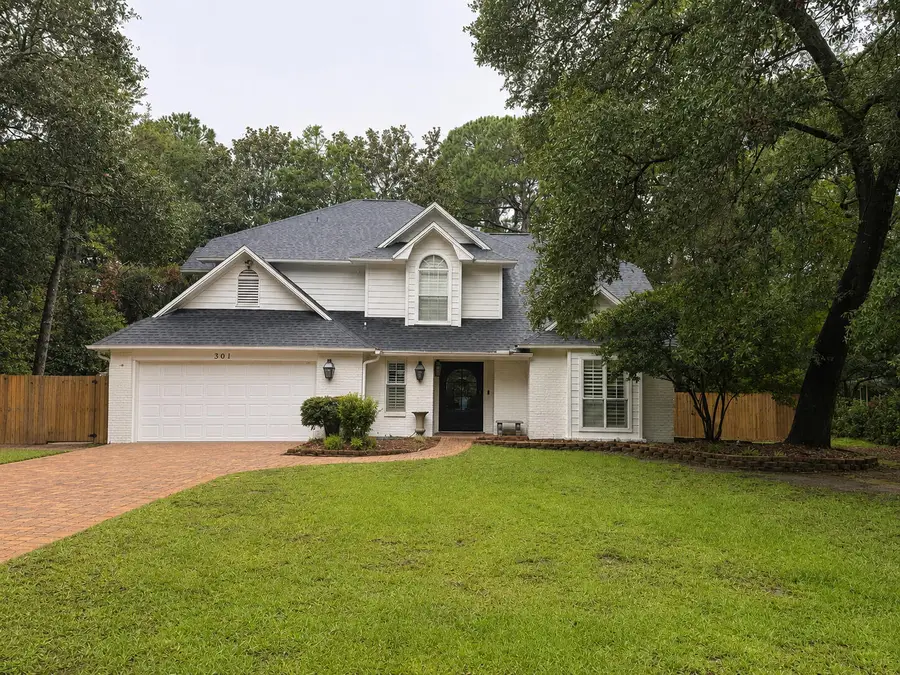 301 W Windward Cove, Niceville, FL 32578 - #2