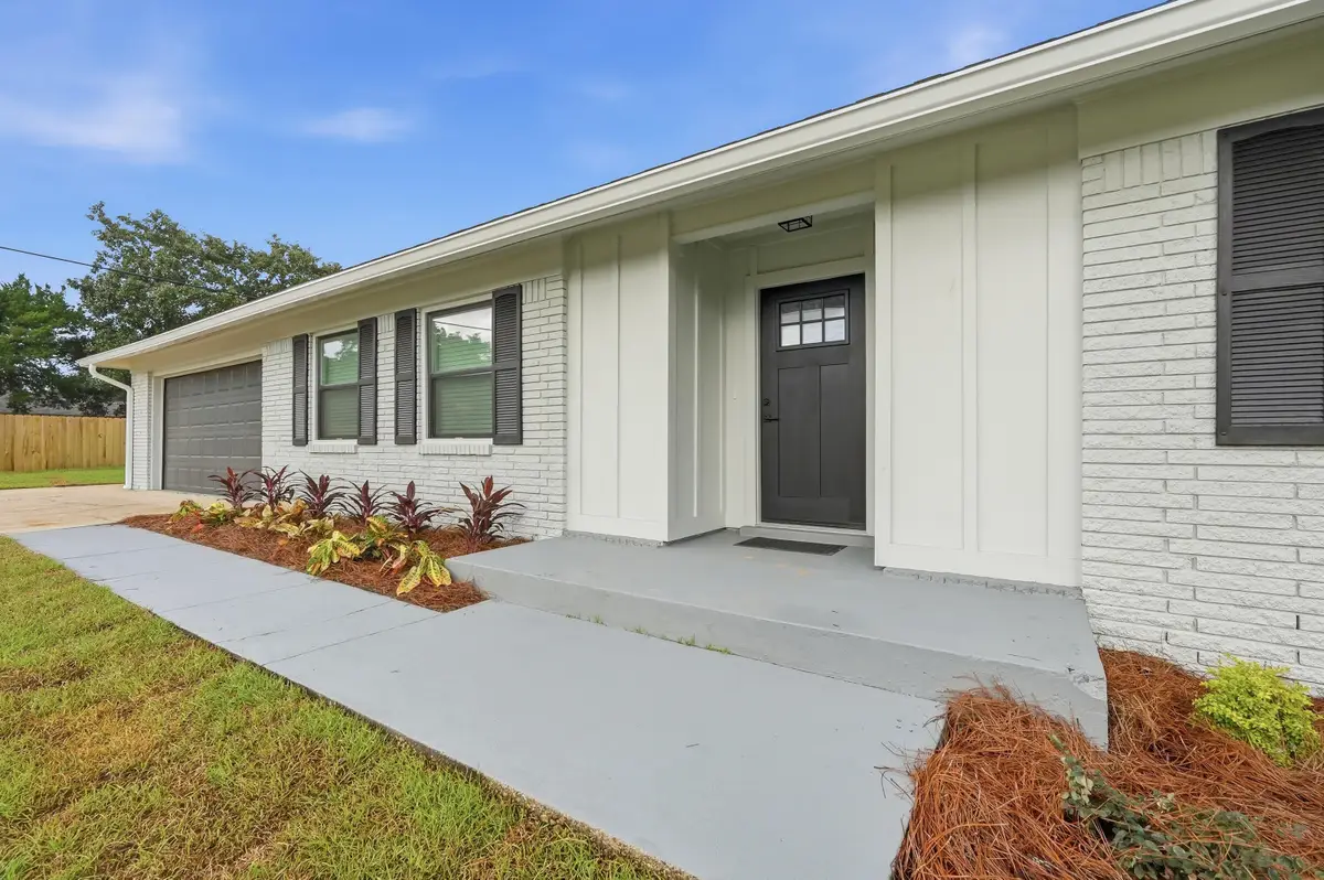 250 NW Briarwood Circle, Fort Walton Beach, FL 32548 - #1