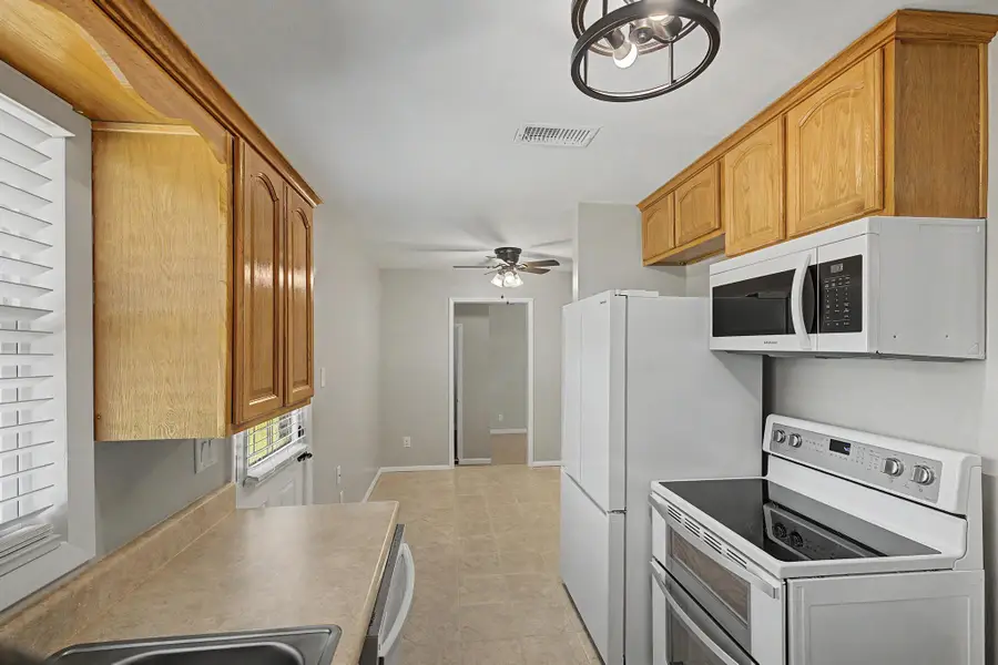 217 NW Katherine Place, Fort Walton Beach, FL 32548 - #3