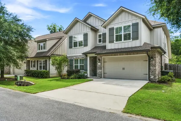 46 Laurel Oaks Drive, Freeport, FL 32439