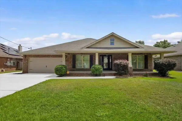 3172 Hickory Street, Navarre, FL 32566