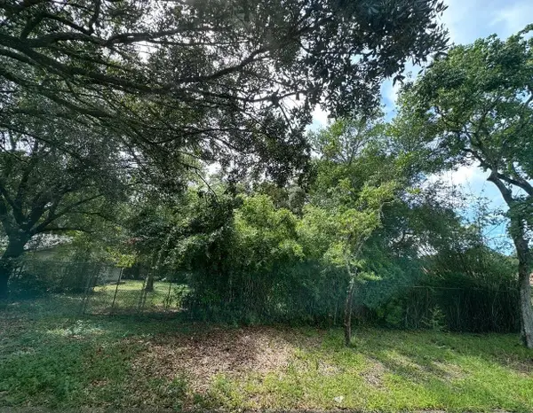 106 Gardenia Court, Fort Walton Beach, FL 32548