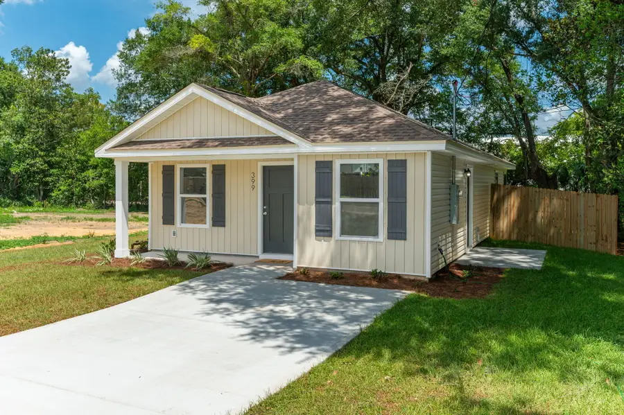 399 E Railroad Avenue, Crestview, FL 32539 - #3