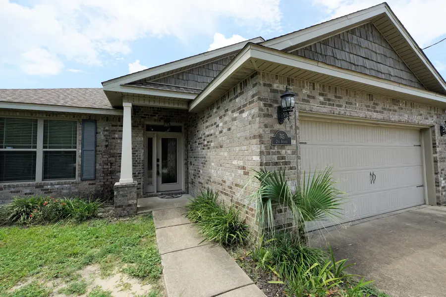 745 2nd Avenue, Fort Walton Beach, FL 32547 - #3