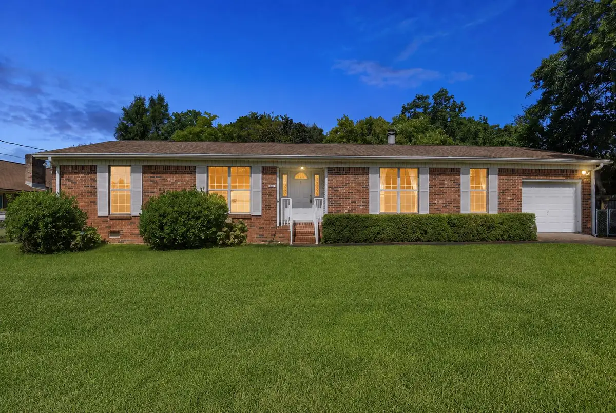 102 NW Cape Drive, Fort Walton Beach, FL 32548 - #1