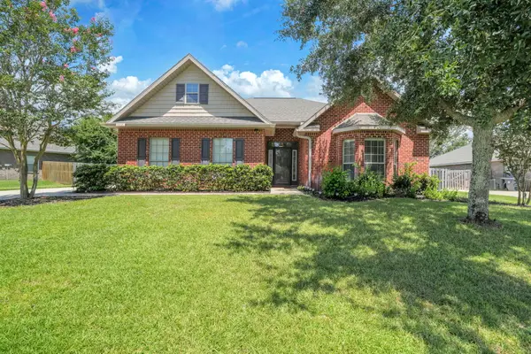 163 Camellia Court, Freeport, FL 32439