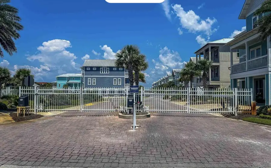 1466 Seaside Circle, Navarre, FL 32566 - #3