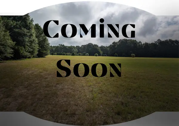 6176 Barnes Road, Crestview, FL 32536
