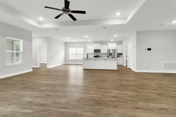 8094 Majestic Cypress Drive, Milton, FL 32583