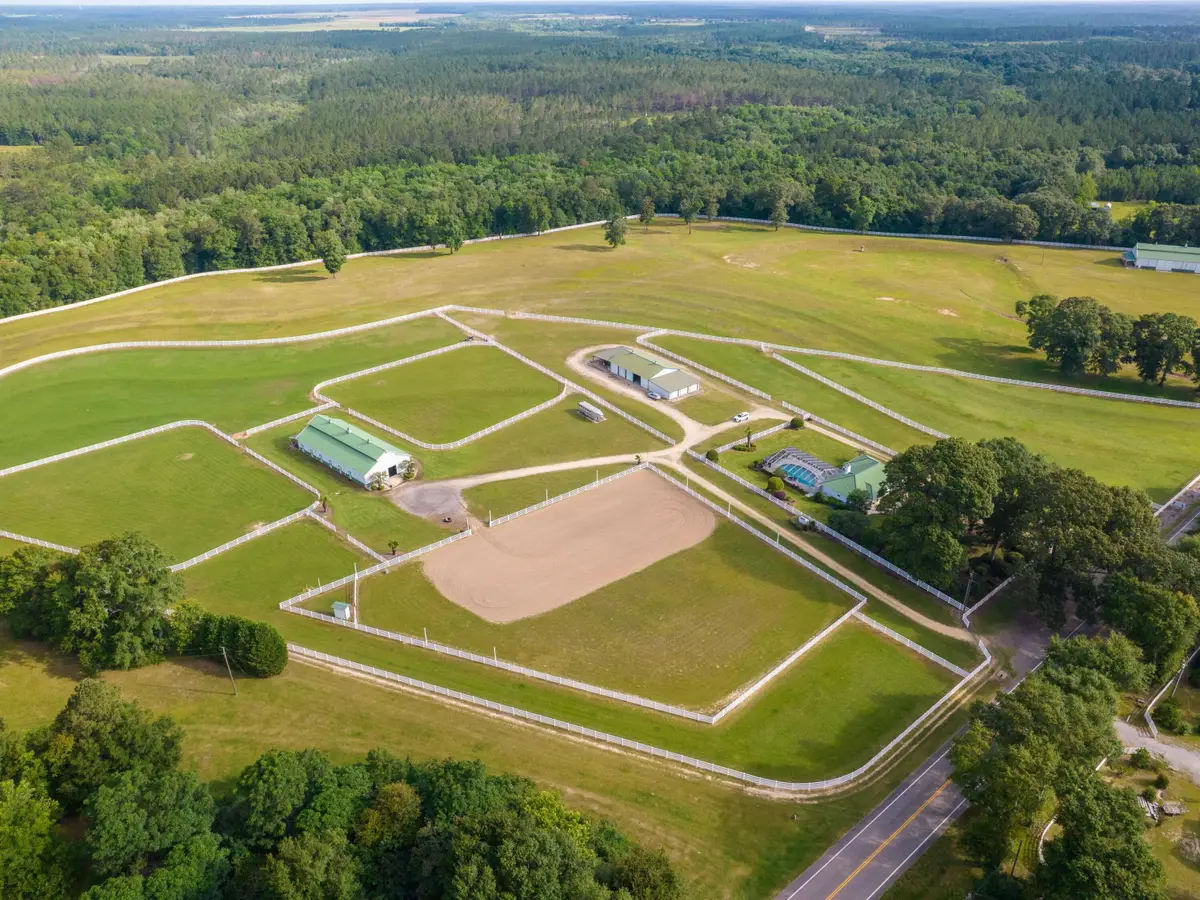 5676 W State Highway 2, Defuniak Springs, FL 32433 - #1