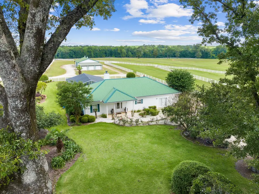 5676 W State Highway 2, Defuniak Springs, FL 32433 - #2