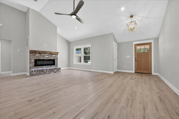 109 Spring Hill Road, DeFuniak Springs, FL 32433