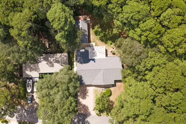 324 NW Lake Drive, Fort Walton Beach, FL 32548