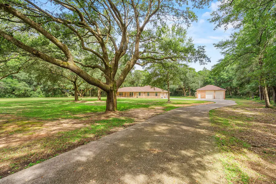 5740 Country Squire Drive, Milton, FL 32570 - #2