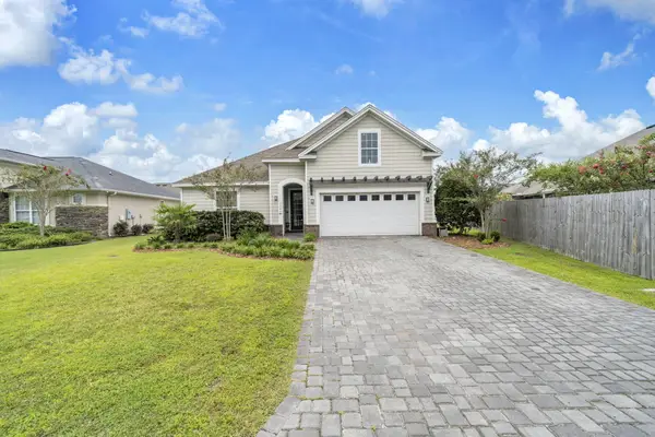 1186 Eisenhower Circle, Lynn Haven, FL 32444