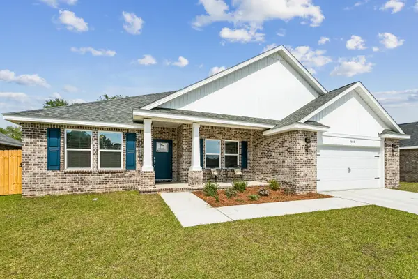 7527 Hatteras Drive, Navarre, FL 32566