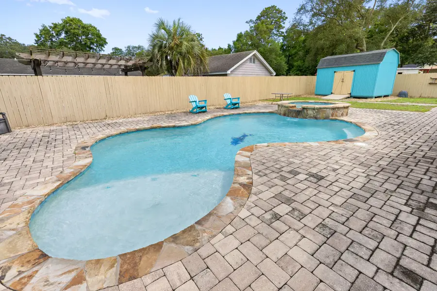 1121 37th Street, Niceville, FL 32578 - #2