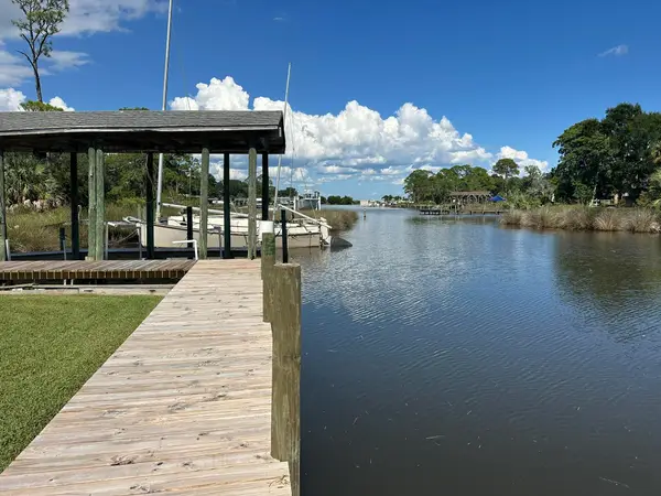 302A NE Sudduth Circle, Fort Walton Beach, FL 32548