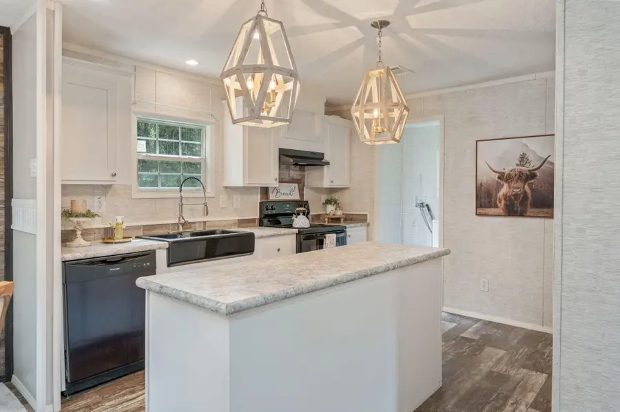 3984 1st Avenue, Laurel Hill, FL 32567 - #3