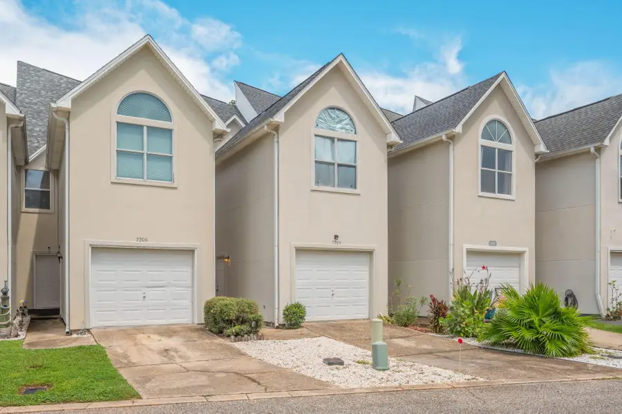 7204 Majestic Boulevard, Navarre, FL 32566 - #3