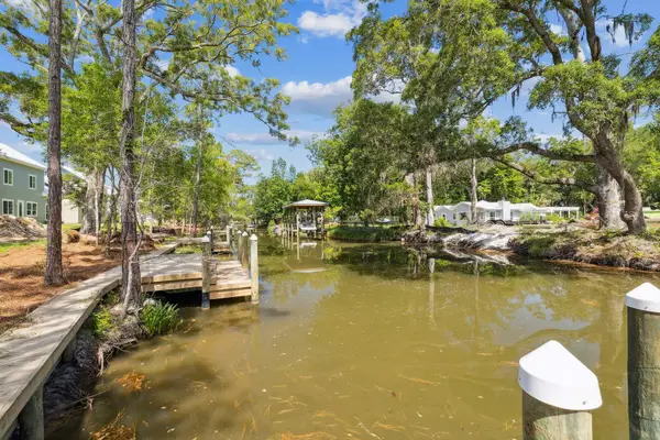 2035 W Hewett Road, Santa Rosa Beach, FL 32459
