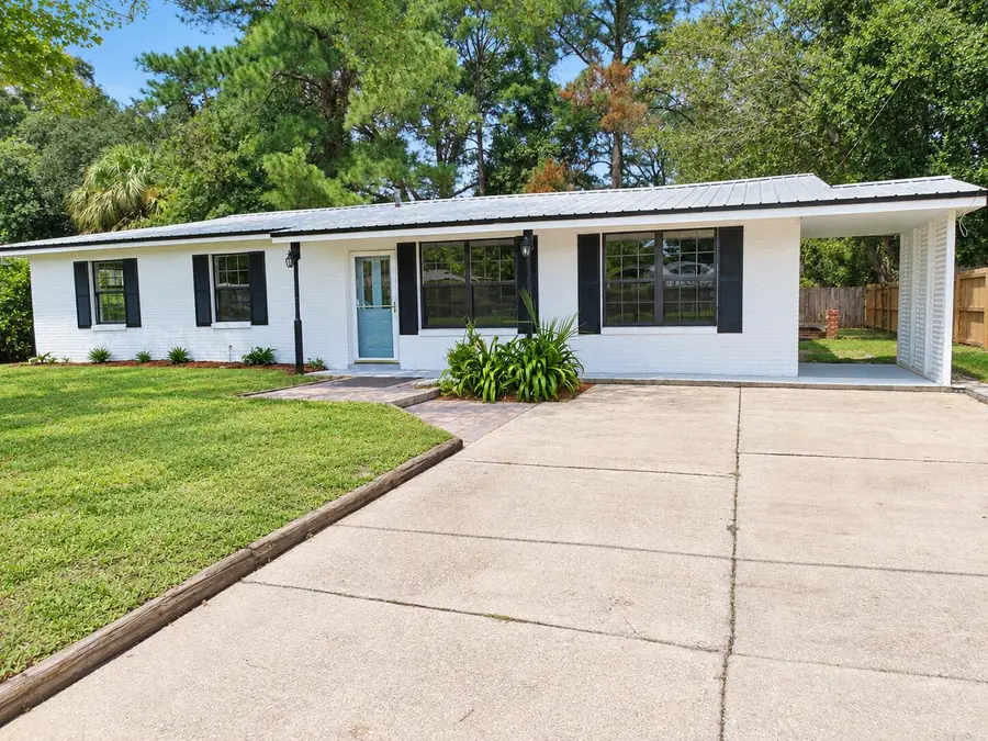 424 NE Woodrow Street, Fort Walton Beach, FL 32547 - #3