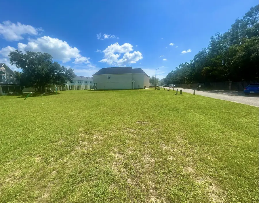 7271 Majestic Boulevard, Navarre, FL 32566 - #3