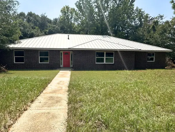18 Hickory Avenue, Shalimar, FL 32579
