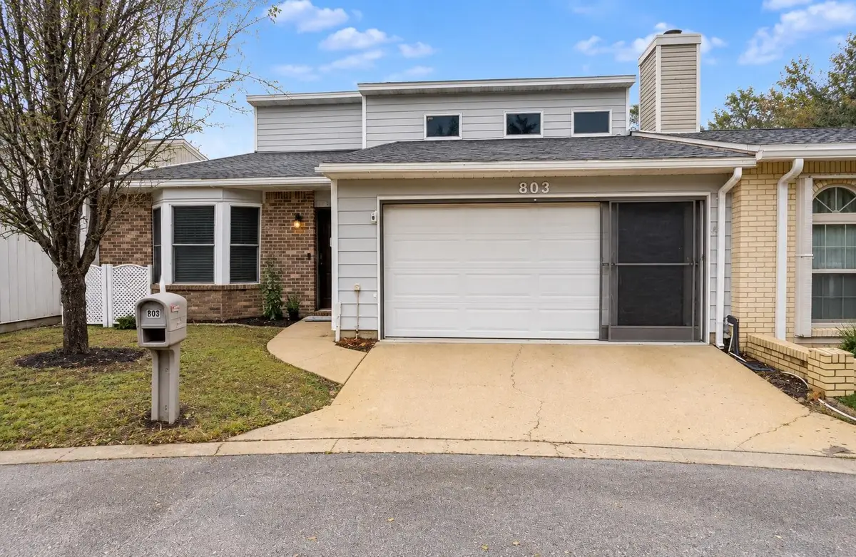 803 Holbrook Circle, Fort Walton Beach, FL 32547 - #1
