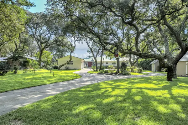 45 Poquito Road, Shalimar, FL 32579