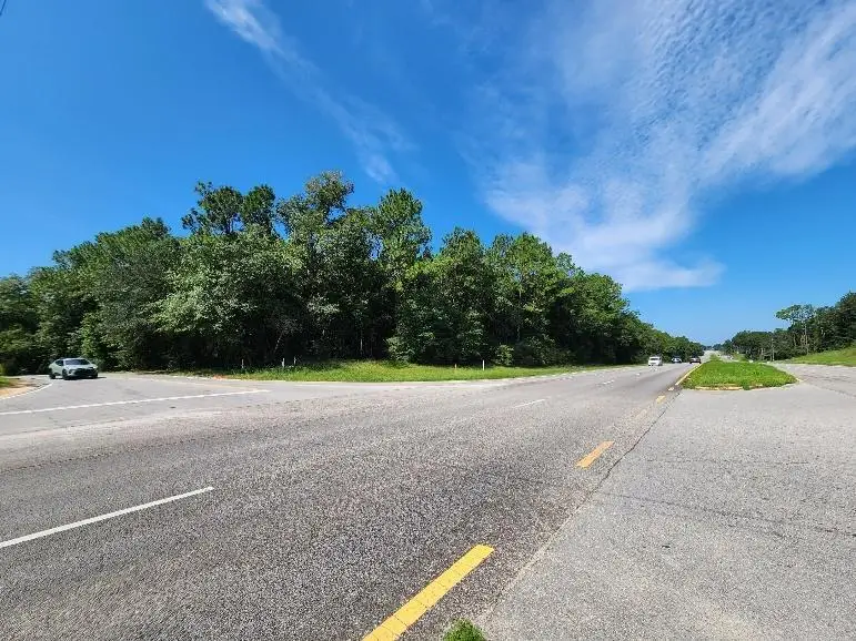 3072 E James Lee Blvd. Boulevard, Crestview, FL 32539 - #2