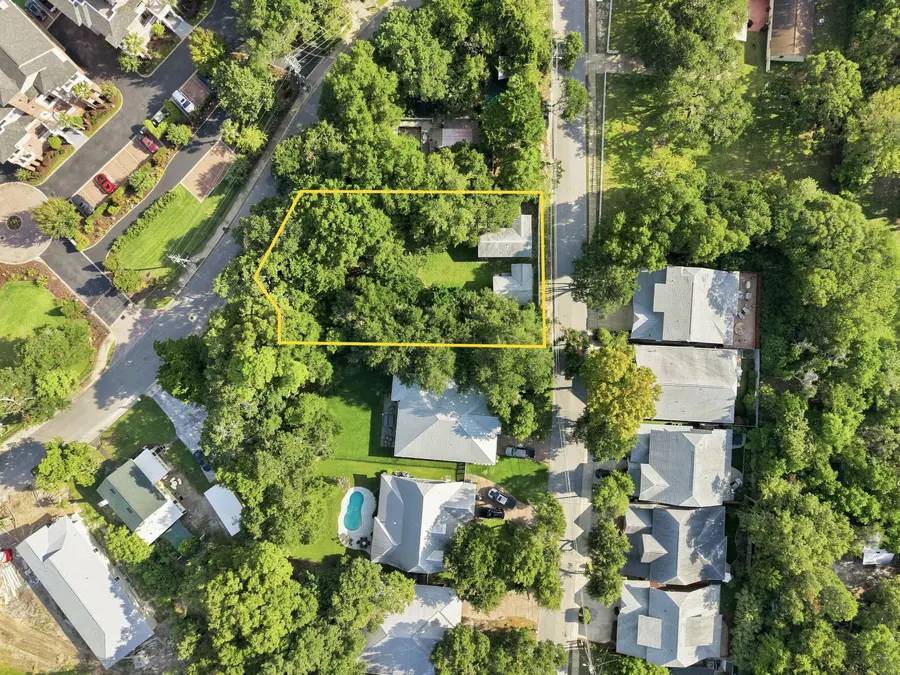 237 SE Brooks Street, Fort Walton Beach, FL 32548 - #2