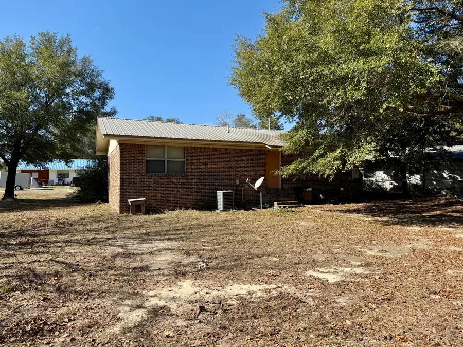 29 Fredrick Drive, Defuniak Springs, FL 32433 - #3