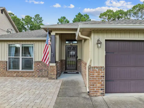 8278 Tavira Street, Navarre, FL 32566