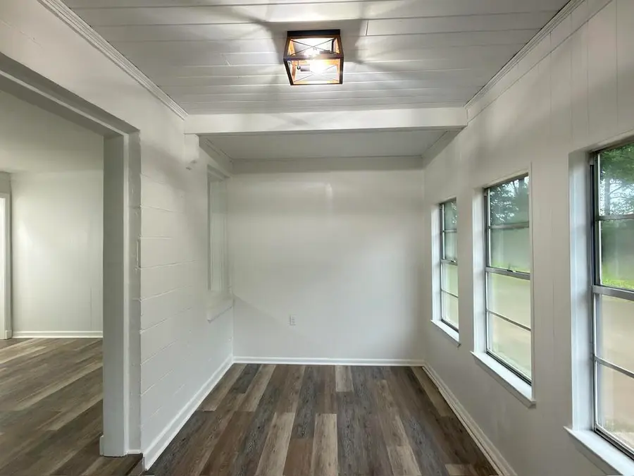 215 E 3rd Avenue, Crestview, FL 32536 - #2