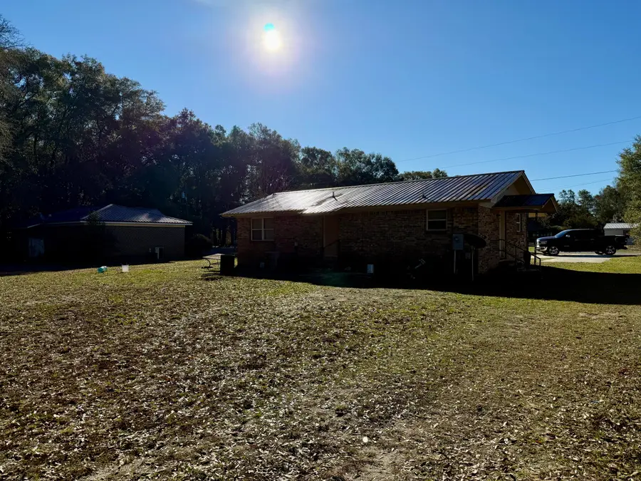 71 Constitution Avenue, Defuniak Springs, FL 32433 - #3