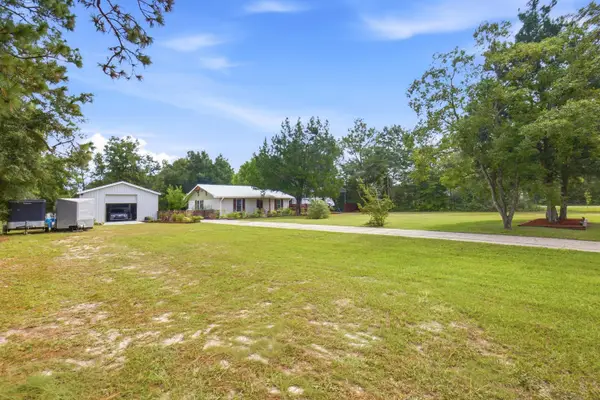 78 Florence Drive, DeFuniak Springs, FL 32433
