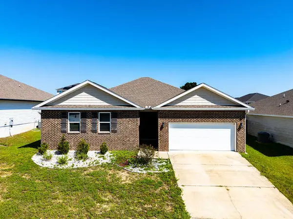 5560 Guinevere Lane, Milton, FL 32583