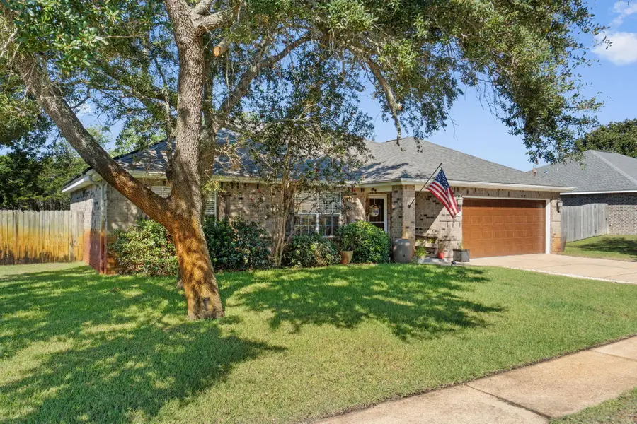 2073 Bella Breeze Court, Navarre, FL 32566 - #2