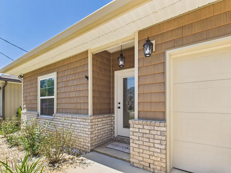 2143 Nina Street, Navarre, FL 32566 - #3