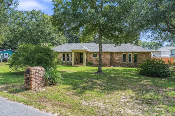 7555 Allie Grimes Road, Navarre, FL 32566