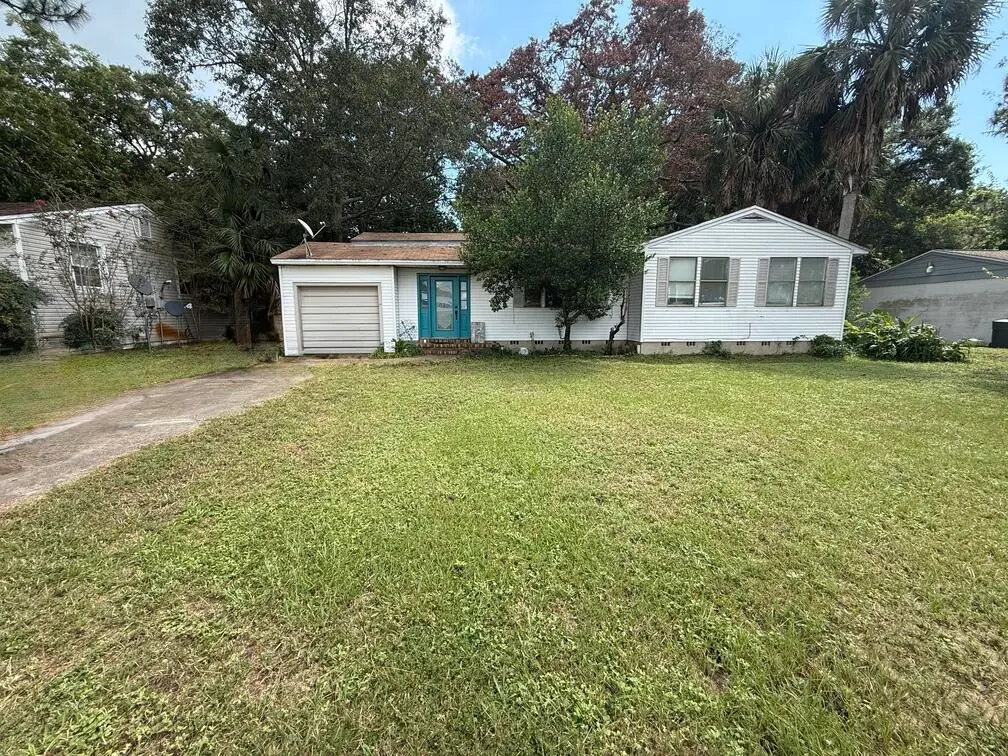 215 NE Highway Avenue, Fort Walton Beach, FL 32547 - #1