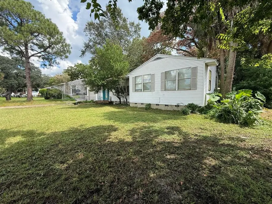 215 NE Highway Avenue, Fort Walton Beach, FL 32547 - #3